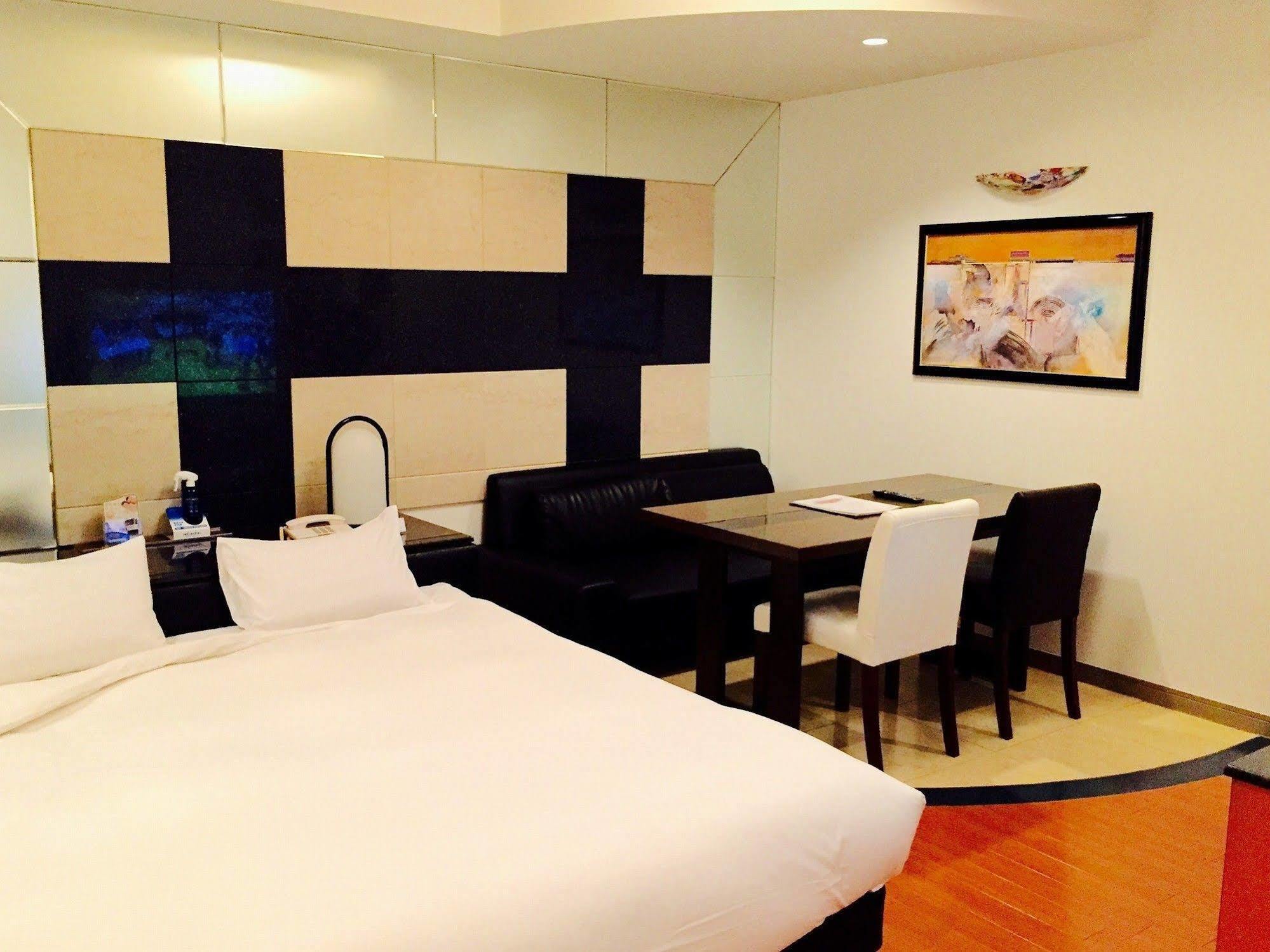 Niceinn Hotel Maihama Tokyo Bay Premiere Urayasu Exterior photo